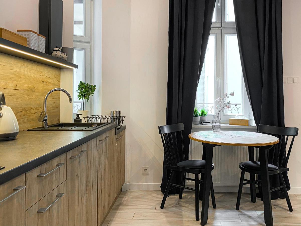 Beautiful For Couples With Air Conditioning - Old Town & Main Station * Cracovia